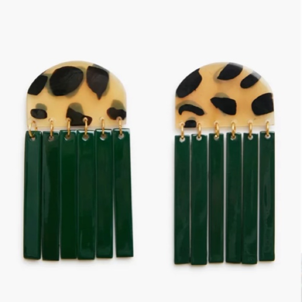 Green Beachcomber Earrings
SUNSHINE TIENDA
